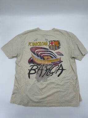 FC Barcelona White Graphic T-Shirt – Men’s Large